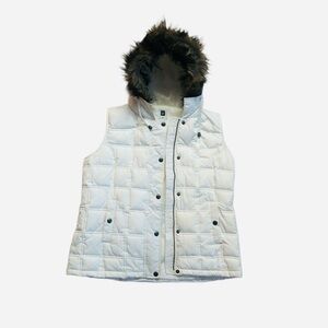 #24 GAP ~ True White Quilted Puffer Vest with Faux Fur Hood Zip and Snap Closure